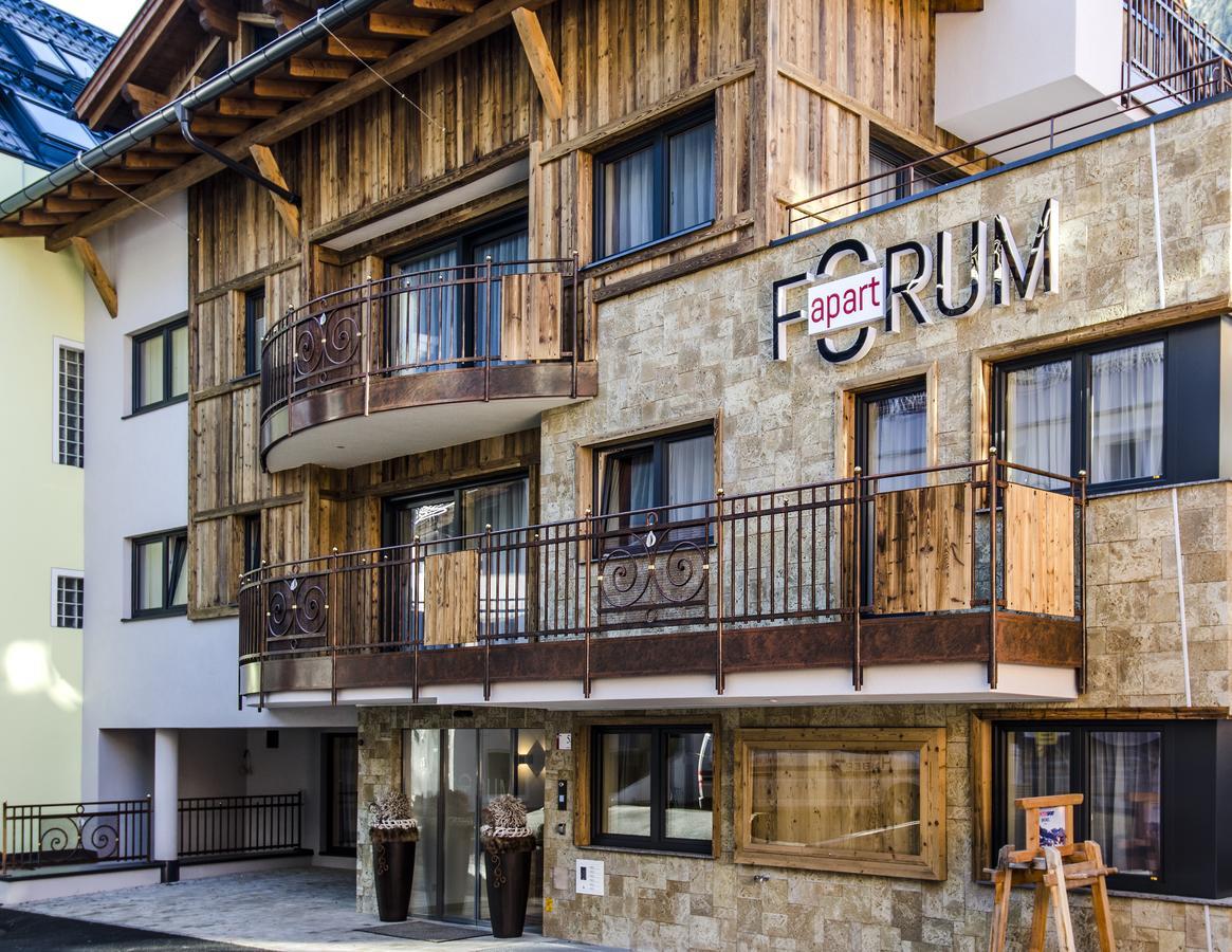 Apart Forum Ишгъл Екстериор снимка